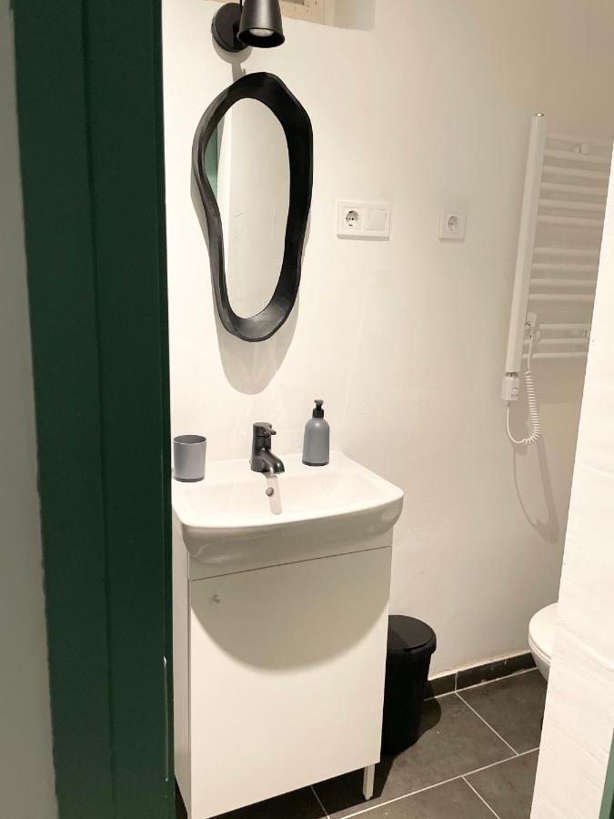 Cozy Apartment In Central Budapest Bagian luar foto